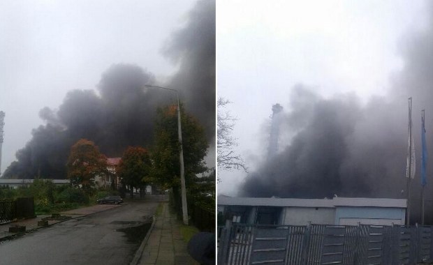 Małopolskie: Potężne kłęby dymu nad Kluczami. Opanowano pożar składowiska odpadów