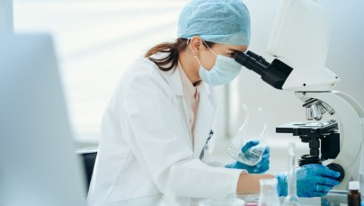 Małpia ospa – czy jest się czego bać? Ekspert odpowiada 