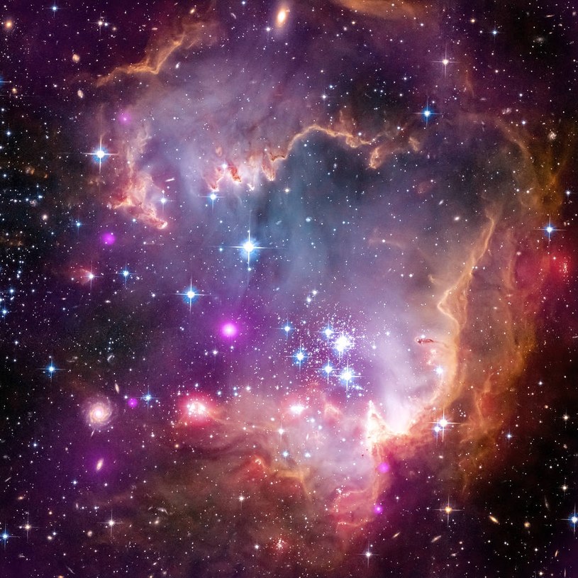 Mały Obłok Magellana na zdjęciu z obserwatoriów NASA /NASA/CXC/JPL-Caltech/STScI /materiał zewnętrzny