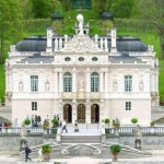 "Mały Wersal" w Bawarii. Znajduje się na liście UNESCO i słynie z przepychu
