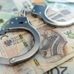 Małżeństwo sutenerów zatrzymane. W sejfie prawie milion złotych
