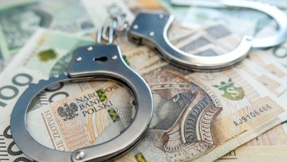 Małżeństwo sutenerów zatrzymane. W sejfie prawie milion złotych