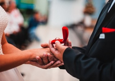 Małżeństwo zamiast diety? Naukowcy szukają sposobu na otyłość