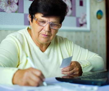 Mam 60 lat i 40 lat pracy. Jaka emerytura z ZUS?