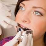 Mama karmiąca u dentysty