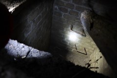 Mamerki: Otwarcie włazu do tunelu 