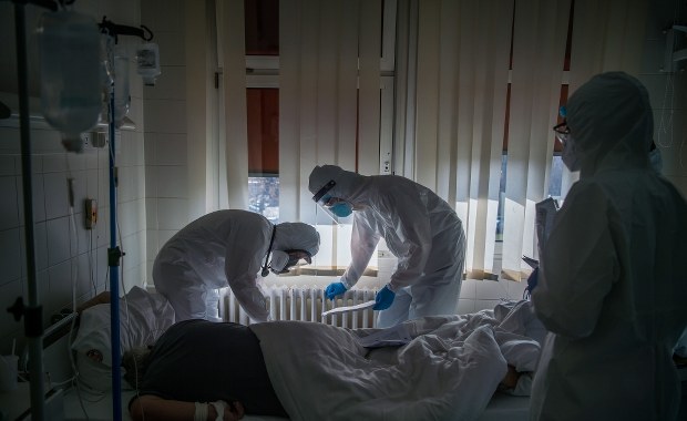 Mamy 28 tysięcy nowych zakażeń. W szpitalach: ponad 32 tysiące chorych na Covid-19