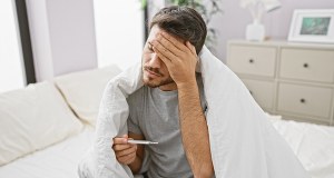 "Mamy już około 300 zgonów z powodu grypy". Kiedy szczyt zachorowań?