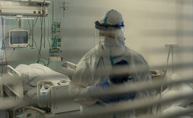 Mamy ponad 3 200 nowych zakażeń koronawirusem. Liczba ozdrowieńców przekroczyła milion [NOWE DANE]