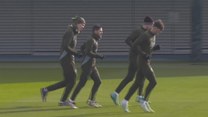 Manchester City trenuje, chcąc odrobić porażkę z Realem Madryt. WIDEO