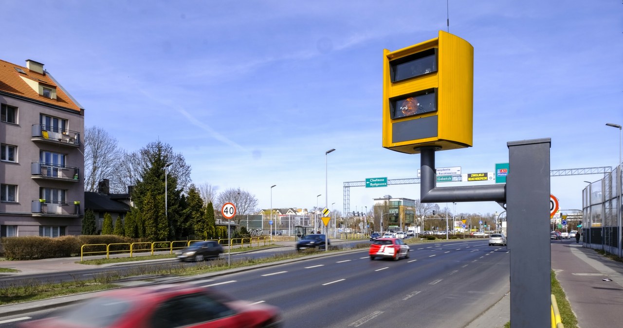 Mandat z fotoradaru. Kto płaci? /Polska Press/East News /East News