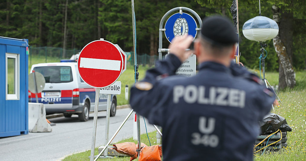 Mandat za granicą - jakich błędów nie popełniać /Getty Images