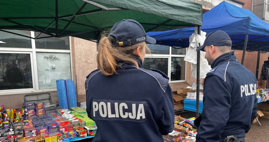 Mandat za puszczanie fajerwerków? Policjanci i strażnicy miejscy tłumaczą, za co można zostać ukaranym. Źródło: KMP w Stargardzie /