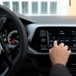 Mandat za radio w aucie. Nowe kary od 1 stycznia