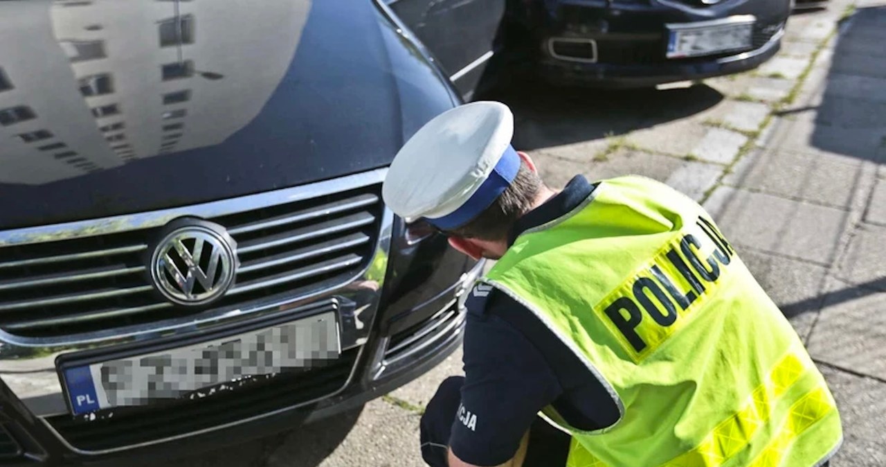 Mandat za źle ustawione światła to nawet 3 tys. zł /Fot. Piotr Jedzura /East News