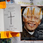 Mandela "w bardzo krytycznym stanie"