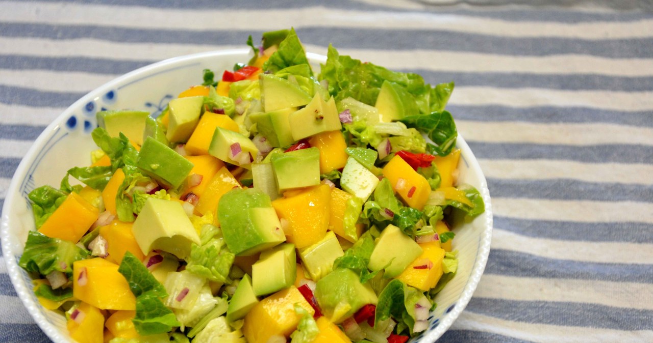 Манго можна використовувати не лише в десертах, а й у солоних стравах, надаючи їм свіжого, кислувато-солодкого смаку /pixabay.com