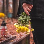 Manicure na Wszystkich Świętych. Te paznokcie są eleganckie i stonowane