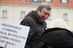 Manifestacja "Tak dla edukacji, nie dla deprawacji" w Warszawie