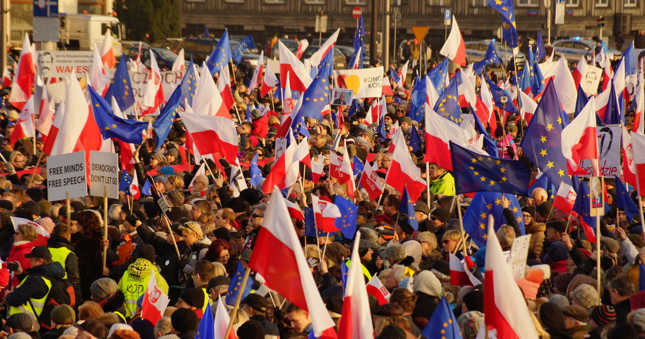 Manifestacja KOD-u w Warszawie