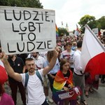 Manifestacja "Polska przeciw przemocy". Biedroń: Chcemy Polski, która będzie domem dla wszystkich