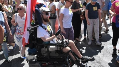 Manifestacja poparcia dla protestujących w Sejmie