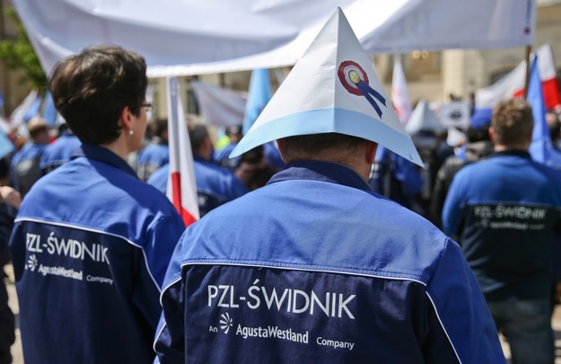 Manifestacja pracowników Wytwórni Sprzętu Komunikacyjnego PZL-Świdnik /Rafał Guz /PAP