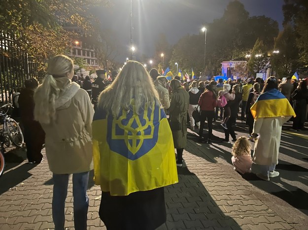 Manifestacja przed ambasadą Rosyjską w Warszawie /Roch Kowalski /RMF FM