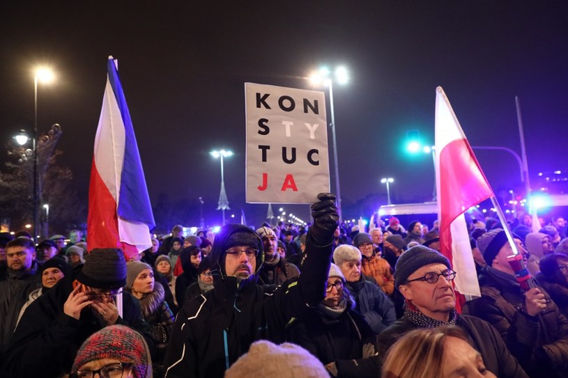 Manifestacja przed Ministerstwem Sprawiedliwości w Warszawie /Piotr Molecki /East News