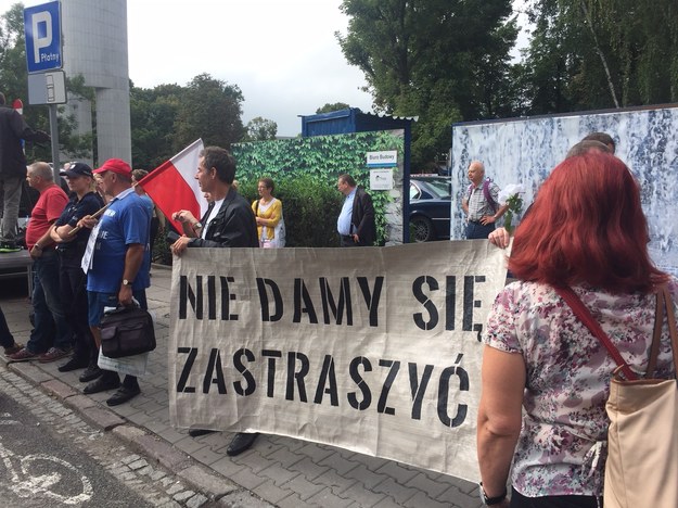 Manifestacja przed Sejmem /Karol Pawłowicki /RMF FM