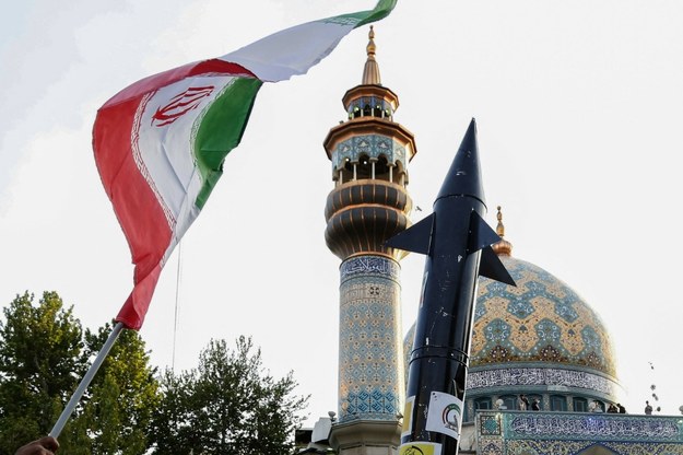 Manifestacja w Teheranie po ostrzale rakietowym Izraela /ATTA KENARE/AFP/East News /East News