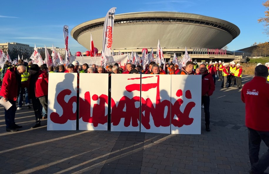 Manifestacja związkowców w Katowicach /Anna Kropaczek /RMF FM