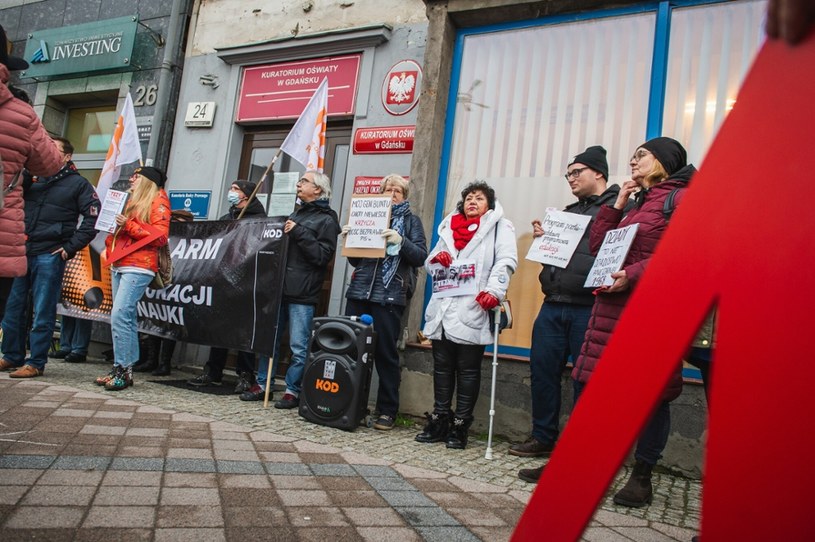 Manifestacje przeciw "lex Czarnek" /Karol Makurat /Reporter