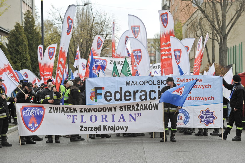 Manifestacje związkowców OPZZ /Paweł Supernak /PAP