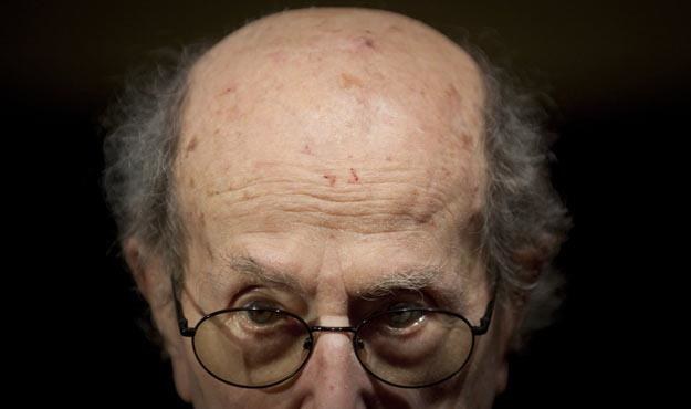 Manoel de Oliveira obchodzi 106. urodziny, ale nie zamierza przechodzić na emeryturę /AFP