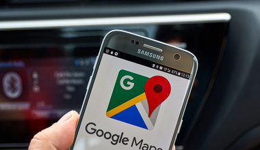 Mapy Google ze specjalnym interfejsem samochodowym