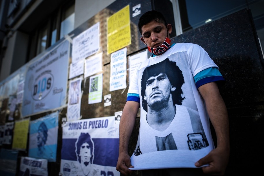 Maradona to mistrz świata z 1986 i wicemistrz z 1990 roku /JUAN IGNACIO RONCORONI /PAP/EPA