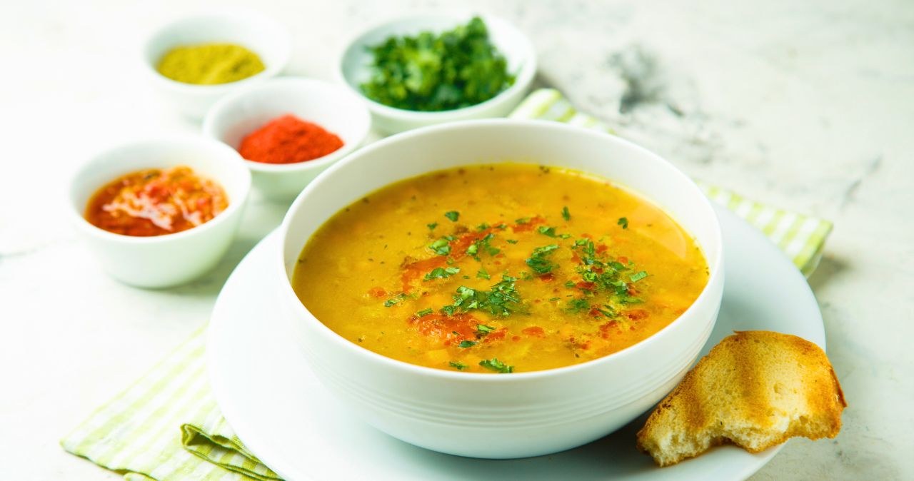 Marchewkowa zupa działa na skórę jak eliksir młodości. /CanvaPro /INTERIA.PL