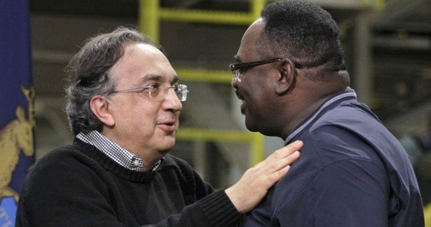 Marchionne z jednym z szefów UAW /AFP