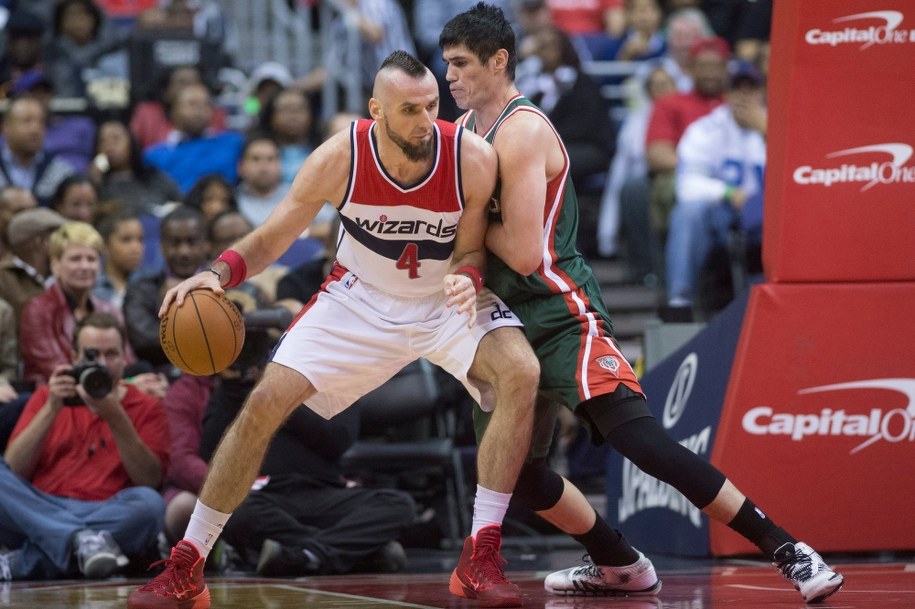 Marcin Gortat /PAP/ EPA/MICHAEL REYNOLDS CORBIS OUT  /PAP/EPA