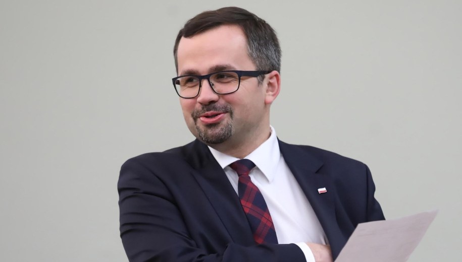 Marcin Horała /	Tomasz Gzell   /PAP