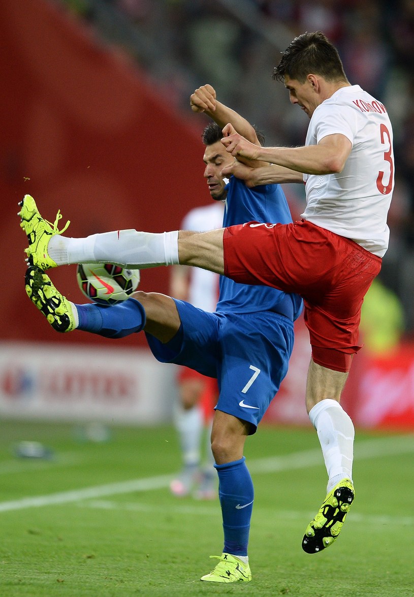 Marcin Komorowski w towarzyskim meczu z Grecją w czerwcu 2015 roku /AFP