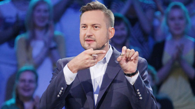 Marcin Prokop nie bęzie już namawiał do wygrania miliona w minutę. /AKPA