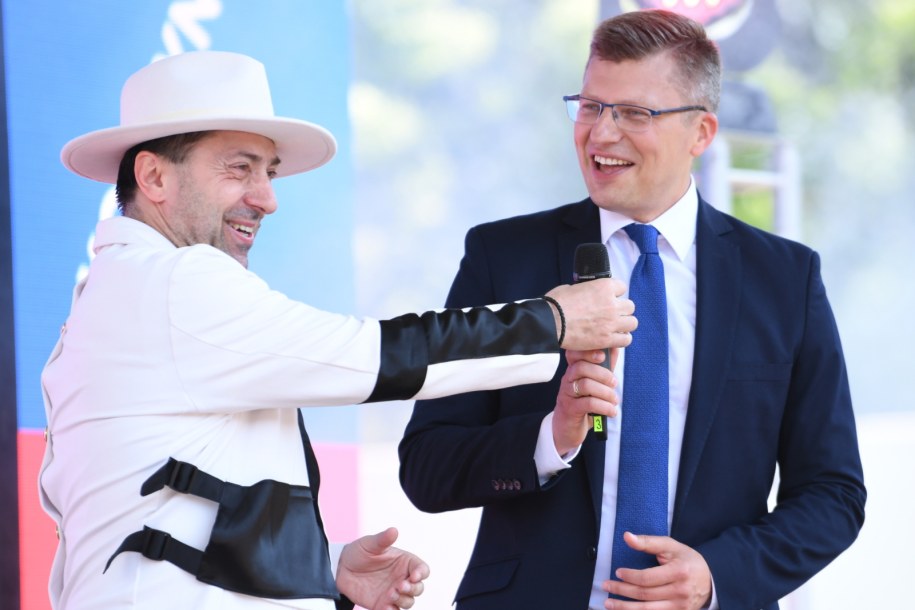 Marcin Warchoł i Marcin Miller z zespołu Boys na konwencji wyborczej w Rzeszowie /Darek Delmanowicz /PAP