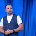 Marcin Wójcik: Od lat bawi miliony Polaków. Co wiemy o liderze kabaretu Ani Mru-Mru?