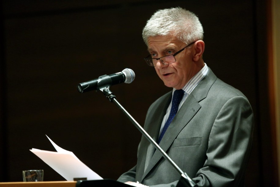 Marek Belka /Tomasz Gzell    /PAP