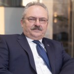 Marek Jakubiak kandydatem na prezydenta. Kim jest, jakie ma poglądy?