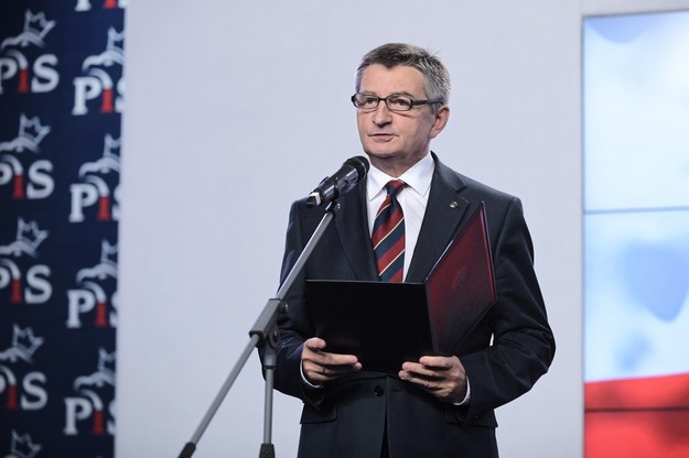 Marek Kuchciński zapowiedział, że jutro złoży rezygnację /Marcin Obara /PAP