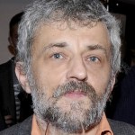 Marek Raczkowski szczerze o swoim nałogu: Wciągnąłem nosem dom z ogródkiem