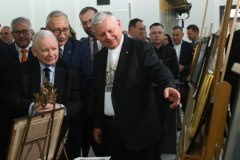 MAREK SUSKI ZAPREZENTOWAŁ W SEJMIE WYSTAWĘ SWOICH PRAC